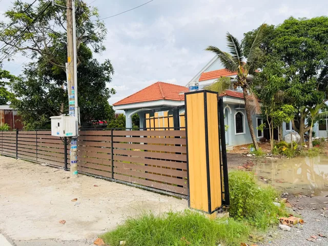 Bán Kho, nhà xưởng 1000m2 có sẵn 250 m2 thổ cư giá 30 tỷ tại Đường Đặng Công Bỉnh Xã Xuân Thới Sơn, TP. Hồ Chí Minh