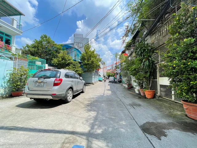 Khách tìm mua nhà HXH ngay CMT8 quận 10, 4 tầng 4 phòng ngủ, chủ thiện chí bán giảm chào hơn 3Tỷ.