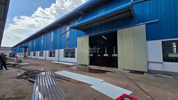 Cho Thuê Xưởng 2800m2 + 3700m2 Tân Uyên , PCCC tự động ,Giấy tờ đầy đủ