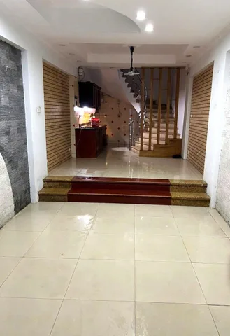 Cho thuê nhà ngõ 508 ĐƯỜNG LÁNG, Đống Đa. 15 triệu/tháng. Ưu tiên: Hộ Gia Đình, Nhóm ít người.
