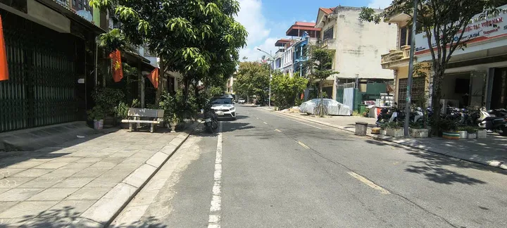 Bán Nhà riêng 76m2, Phường Kinh Bắc, Thành phố Bắc Ninh Vỉa hè rộng 8m Giá Thương Lượng
