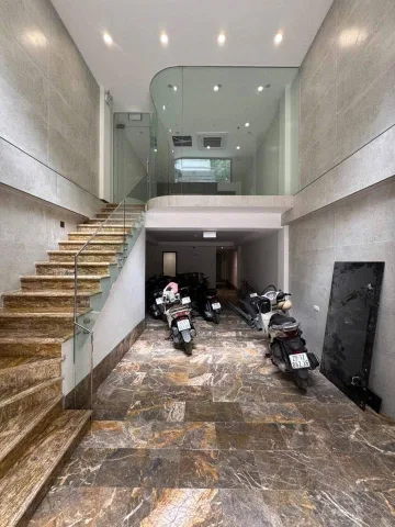Nhà mặt phố Phương Liệt, Trường Chinh, 112m2, 8t, mt 5m, giá 43.8 tỷ.