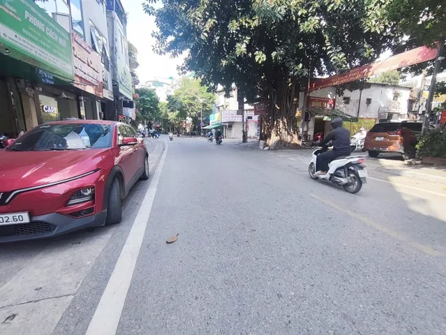 45 tỷ, nhà mặt phố Vọng Dt 95m2, 5t, mt 4.4m, thông sàn thang máy.