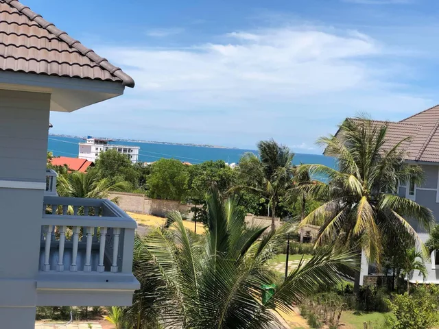 Bán biệt thự Sea Links Mũi Né dãy R view biển kế lâu đài rượu vang, sân golf