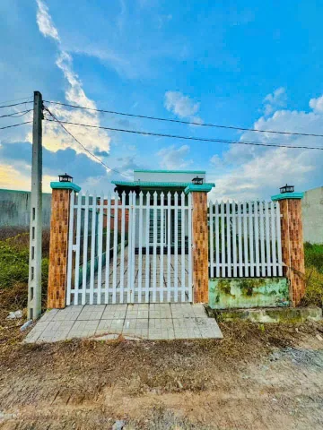 Bán Nhà riêng 148m2 có sẵn 142 m2 thổ cư giá 900 triệu tại Đường Lê Minh Nhựt Xã Tân Thông Hội Huyện Củ Chi TP. Hồ Chí Minh