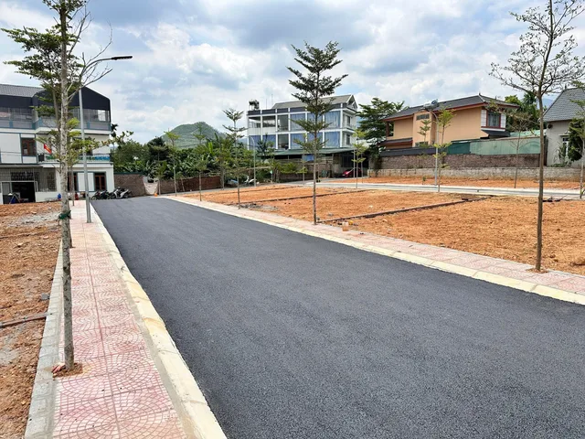 Bán Nhà riêng 751m2 có sẵn 751 m2 thổ cư giá 45.6 tỷ tại Xã Thạch Hoà Huyện Thạch Thất Hà Nội