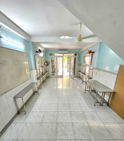 Nhỉnh 6 tỷ nhà 3 tầng Kinh Dương Vương,DT(72M²)Hẻm xe tải tránh,SHR hoàn công đủ(Kk0110).