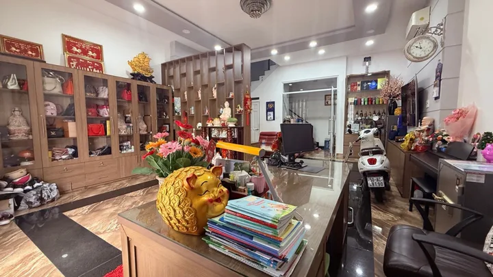HIẾM, MẶT TIỀN KINH DOANH 6.2M NGANG KHU BÀU CÁT, 5 TẦNG BTCT - THANG MÁY - NHINH 20TY
