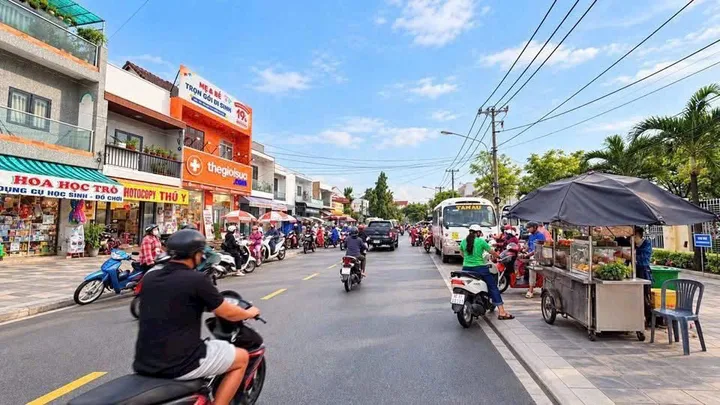 LÔ GÓC 2 MẶT TIỀN HƯƠNG LỘ 15 – PHÁP LÝ CHUẨN, VỊ TRÍ ĐẸP