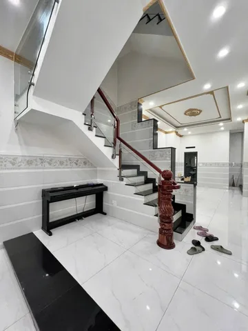Bán Nhà Nguyễn Sơn Quận Tân Phú - Hẻm 8m Thông - Ngang 4m Nở 8m x Dài 20m - 2 Lầu 4PN Nhỉnh 9 Tỷ TL