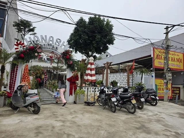 BÁN CĂN NHÀ MẶT ĐƯỜNG LỚN SÓC SƠN HÀ NÔI, KD, VỈA HÈ ĐÁ BÓNG, SÁT KCN SẠCH, SÂN BAY, CHỢ