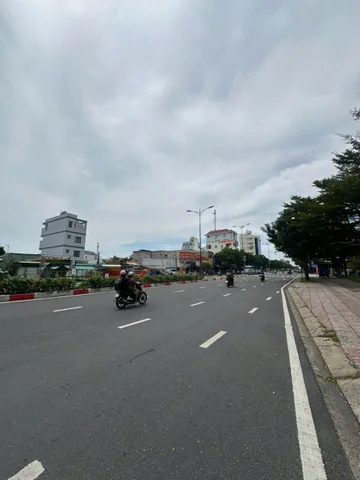 BÁN NHÀ MẶT TIỀN LÊ VĂN VIỆT – 151M² THỔ CƯ VUÔNG VỨC – NGANG 10M – 29 TỶ