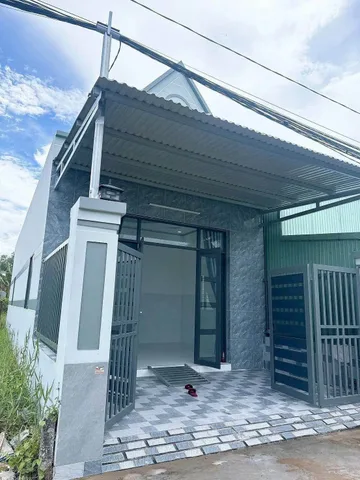 Bán Nhà riêng 100m2  giá 1.3 tỷ tại Đường Suối Lội Xã Tân Thông Hội Huyện Củ Chi TP. Hồ Chí Minh