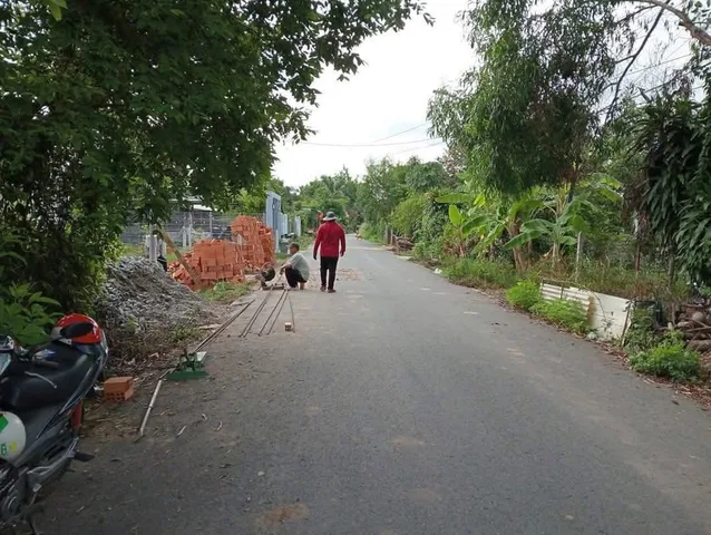 685tr có 360m2 sẵn 120m2 thổ đất Trung Tâm Chơn Thành, sát vách KCN Becamex chơn thành