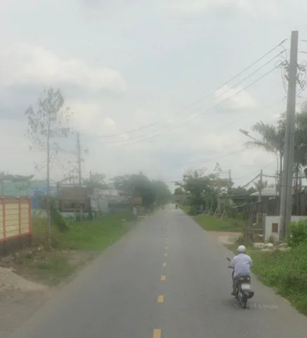 Bán Đất 3772m2 có sẵn 100 m2 thổ cư giá 42 tỷ tại Đường Phạm Hùng - Chọn - Phường Sóc Trăng Cần Thơ