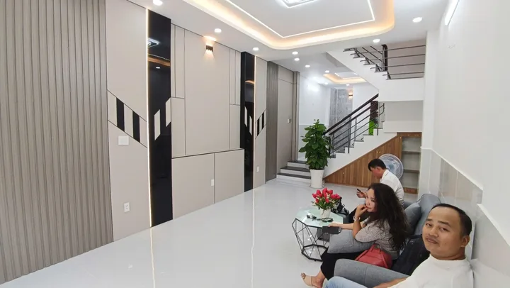 Bán nhà gần Lê Thúc Hoạch Tân Phú – 56m², 3 tầng, nhà mới, ô tô đậu cửa