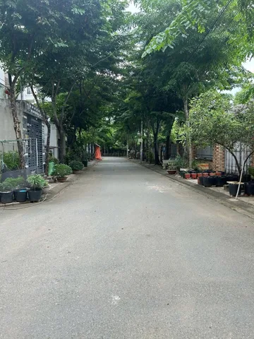 Bán Đất 108m2 có sẵn 108 m2 thổ cư giá 5.4 tỷ tại Đường Lò Lu Phường Trường Thạnh Quận 9 TP. Hồ Chí Minh