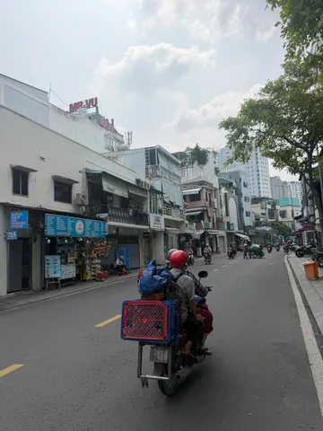 Bán Nhà Mặt Tiền 72 Trần Đình Xu, Phường Cô Giang, Quận 1