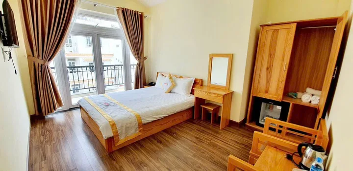 Cho thuê Khách sạn 15 phòng có thang máy giá 30 triệu tại Đường Nguyễn Văn Trỗi Phường 2 Thành phố Đà Lạt Lâm Đồng