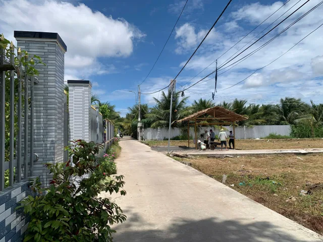 Nền 72m2 full thổ cư đường ô tô gần cầu Long Hòa