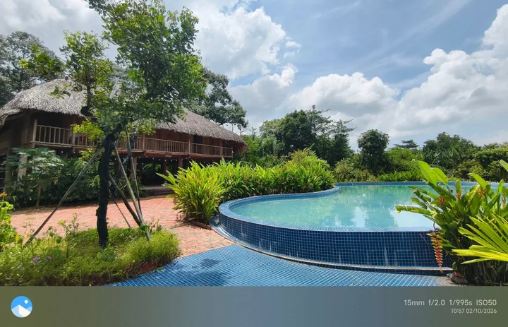 Bán Khu nghĩ dưỡng 10000m2 có sẵn 300 m2 thổ cư sức chứa 100 khách/ngày đã vận hành khách.