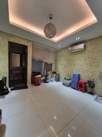 Bán Nhà riêng 5 Tầng, DT 60m2 có sẵn 60 m2 thổ cư giá 9 tỷ tại đường Hồng Lạc Phường 10 Quận Tân Bình TP. Hồ Chí Minh