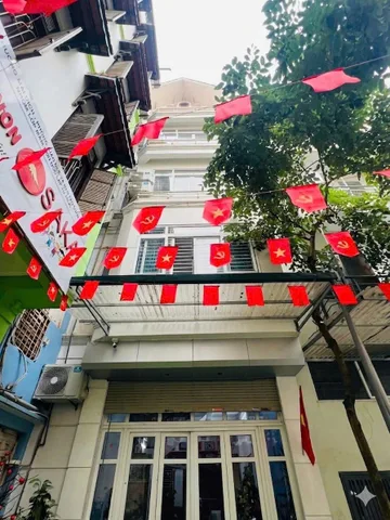 Cho thuê Nhà Phân Lô 70m2 giá 26 triệu tại Nguyễn Khả Trạc ,Phường Mai Dịch Quận Cầu Giấy Hà Nội