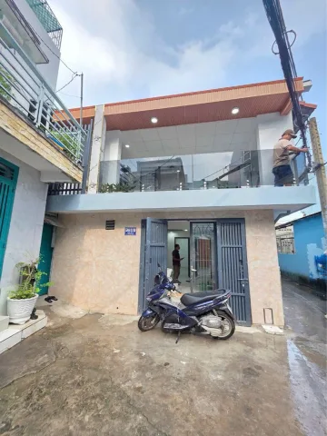 Nhà Tỉnh Lộ 10 Ngang 5,5m - Giá 4.35 Tỷ - Hẻm 3m Sát KDC Tên Lửa