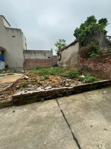 🌱Bán Lô Thổ Cư Làn 2 Trần Bình Trọng, Phương Liễu, Quế Võ, Mt 5.32m Dt 75m2 Giá 2.35 Tỷ lh e Điệp 0395777369