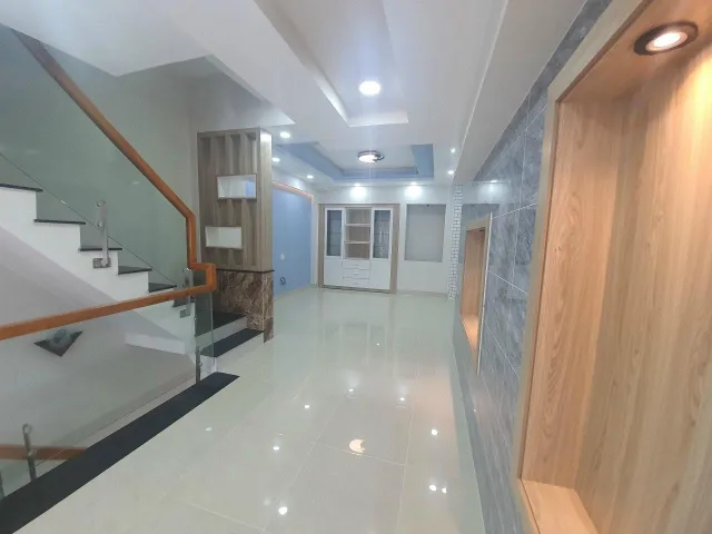 Bán NHÀ BTCT Q11 – HẺM 5M THÔNG – 2,98 T.YỶ TL 📍 Lê Đại Hành, P13 Q11 .