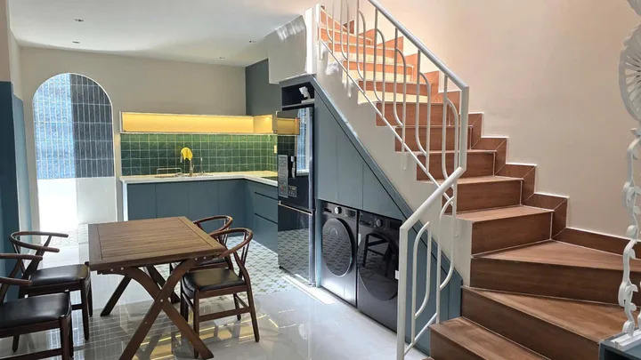 BÁN NHÀ 2 TẦNG ĐẸP TRUNG TÂM PHỐ BIỂN - ĐỐI DIỆN VINCOM LÊ THÁNH TÔN. DT 46.7m2. GIÁ 8.2ty