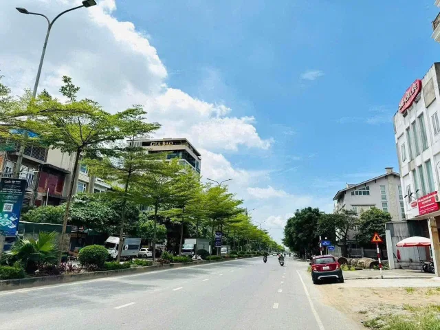 ⛳Bán Lô Mặt Đường Lý Thánh Tông, Nhìn  T.T Y Tế Từ Sơn Mt 5m Dt 109m2 Giá 14 Tỷ lh e Điệp 0395777369