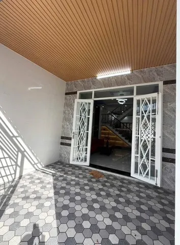 Nhà 2 tầng 4,3x18m đường xe hơi, Lê Văn Quới, Bình Tân, giá 4,3 tỷ