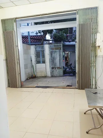 HXT THÔNG LẠC LONG QUÂN (P10, Q11) - 4PN 2WC - Hướng Đông - SHR - 9.X TL