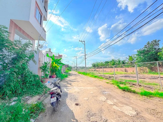 🔥 HÀNG HIẾM KẾ VINHOMES GRAND PARK – NHÀ 2 TẦNG HƠN 3 TỶ 🔥