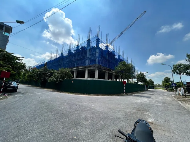 SIÊU PHẨM PHÂN LÔ NHÀ 90M² - 3.5 TẦNG - THÔNG SÀN – KĐT TÂN VIỆT TIẾN (ĐẠI ĐỒNG)
   (Đường ô tô tải tránh - Kinh doanh, làm văn phòng, siêu thị, kho vận cực đỉnh)
