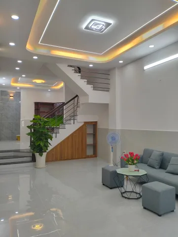 Lê thúc Hoạch - Hẻm Xe hơi thông tứ tung - 56m2 - có phòng thờ