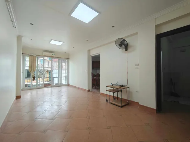 Cho thuê Căn hộ chung cư 90m2 giá 9 triệu tại Phường Láng Hạ Quận Đống Đa Hà Nội