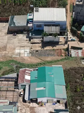 Bán Kho, nhà xưởng 2500m2 có sẵn 600 m2 thổ cư giá 14.5 tỷ tại Đường Quốc lộ 20 Xã Phú Hội Huyện Đức Trọng Lâm Đồng