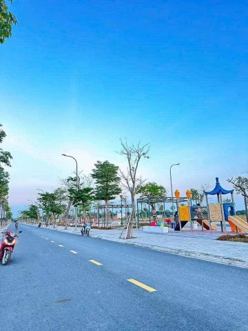 Đất nền khu đô thị Phùng Hưng - Sát metro - Giá 18triệu/m2, Full thổ cư - Sổ hồng riêng