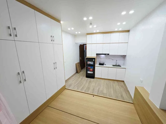 Bán Nhà riêng 38m2 có sẵn 38 m2 thổ cư giá 8.9 tỷ tại đường Nguyễn Trãi Phường Khương Mai Quận Thanh Xuân Hà Nội
Lh:0377224604