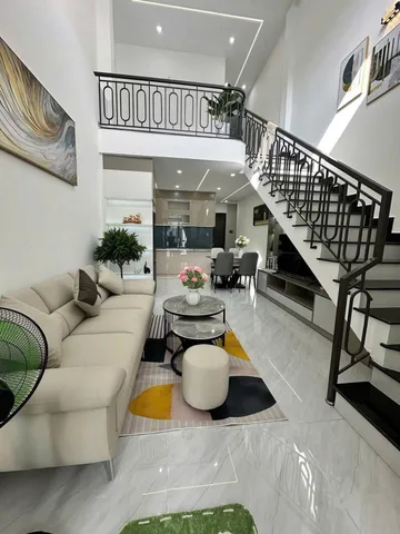 DIỆN TÍCH KHỦNG.Hiếm, ngay trung tâm Phố.Thu nhập ổn định