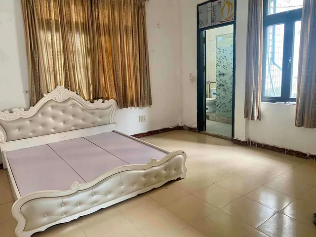 CHO THUÊ NHÀ RIÊNG PHỐ XÃ ĐÀN, ĐỐNG ĐA, 3 NGỦ Ở LUÔN