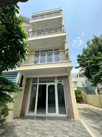 [K3095] NHÀ SÂN VƯỜN ĐINH THỊ THI GIÁ RẺ - GIÁ 27.x TỶ