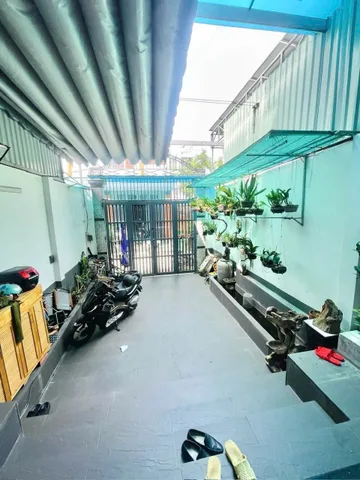 Cho thuê Nhà hẻm xe hơi 520 Quốc Lộ 13 đối diện khu đô thị Vạn Phúc Thủ Đức, DT đất 103m2 xây 3 lầu Giá Tốt