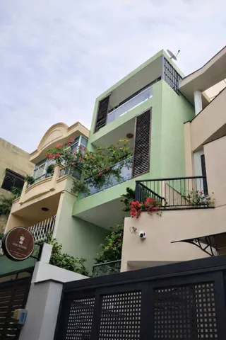 🔥 NHÀ 4 TẦNG – 4.2 X 21M – 84M² – NGUYỄN HỒNG ĐÀO – HẺM 4M THÔNG – GẦN CHỢ HOÀNG HOA THÁM