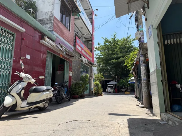 Bán nhà hẻm xe hơi thông Song Hành - Trường Chinh - Đông Hưng Thuận - 4,5x14 nở hậu - Giá nhỉnh 5 tỷ