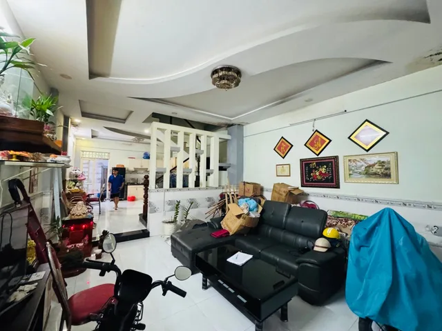 Bán nhà chính chủ giá rẻ, nhà 4 tầng Giá 6.5 tỷ, 5x17m xe hơi