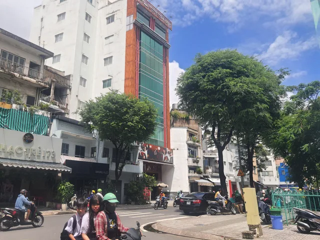 Bán Nhà riêng 159m2 có sẵn 159 m2 thổ cư giá 76 tỷ tại số nhà 173 Đường Sư Vạn Hạnh, Phường 2, Quận 10, TP. Hồ Chí Minh