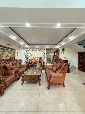 💥 205M² ĐẤT VÀNG – 5 SÀN KIÊN CỐ – THANG MÁY – 3 Ô TÔ VÀO HẦM(179.598)